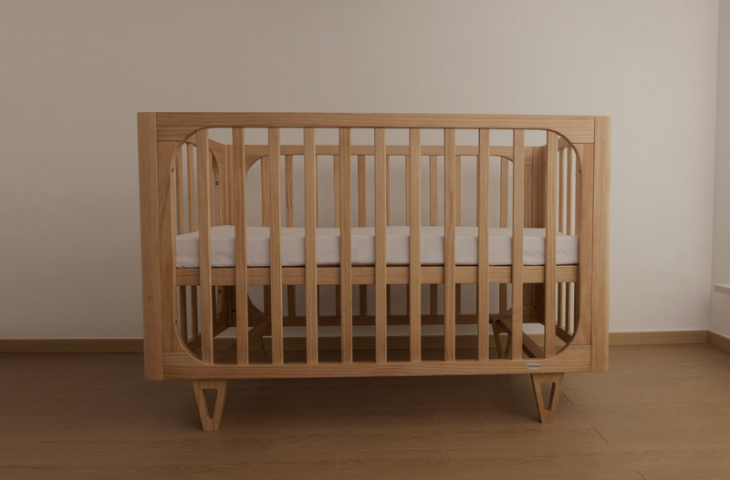 COCOON Vibe Cot Sandstone including an Australian made mattress.