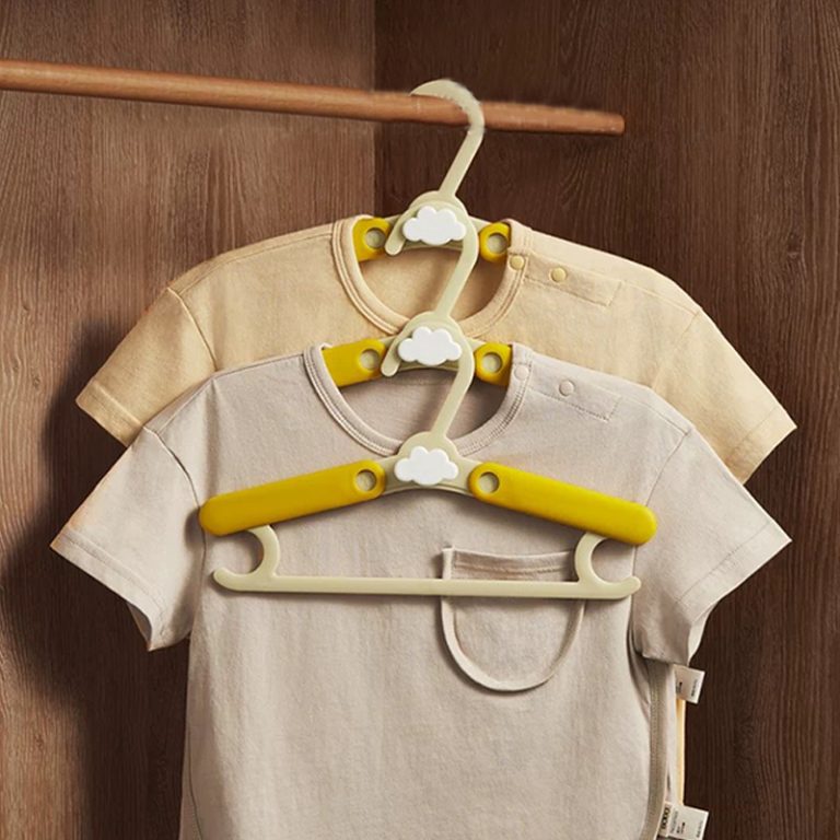 Baby Adjustable Clothes Hanger