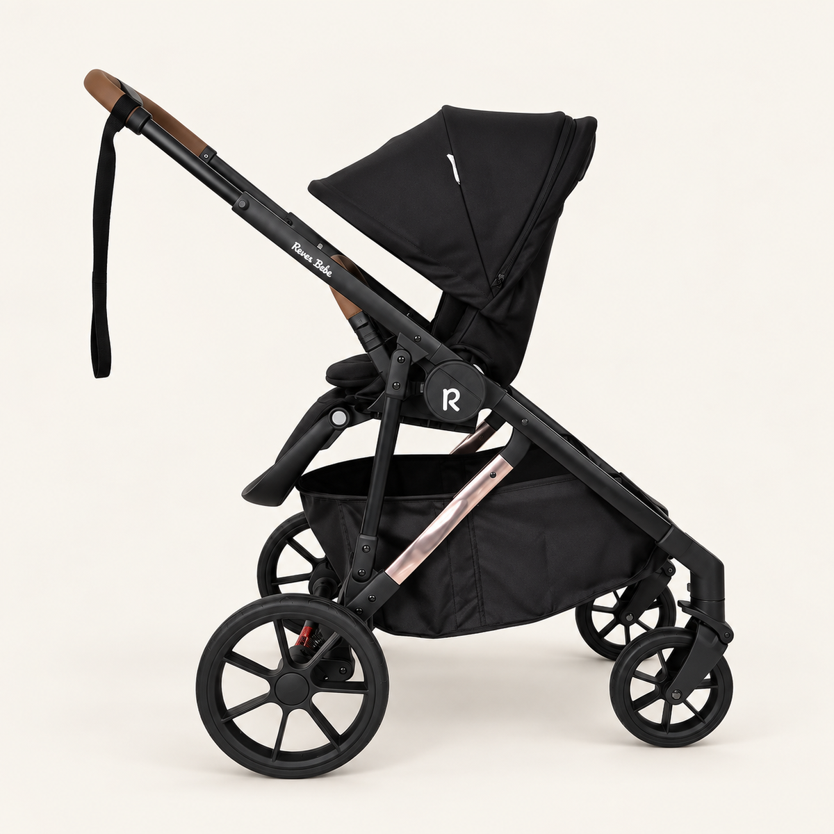 VEVO single pram with its seat facing the parent — Black
